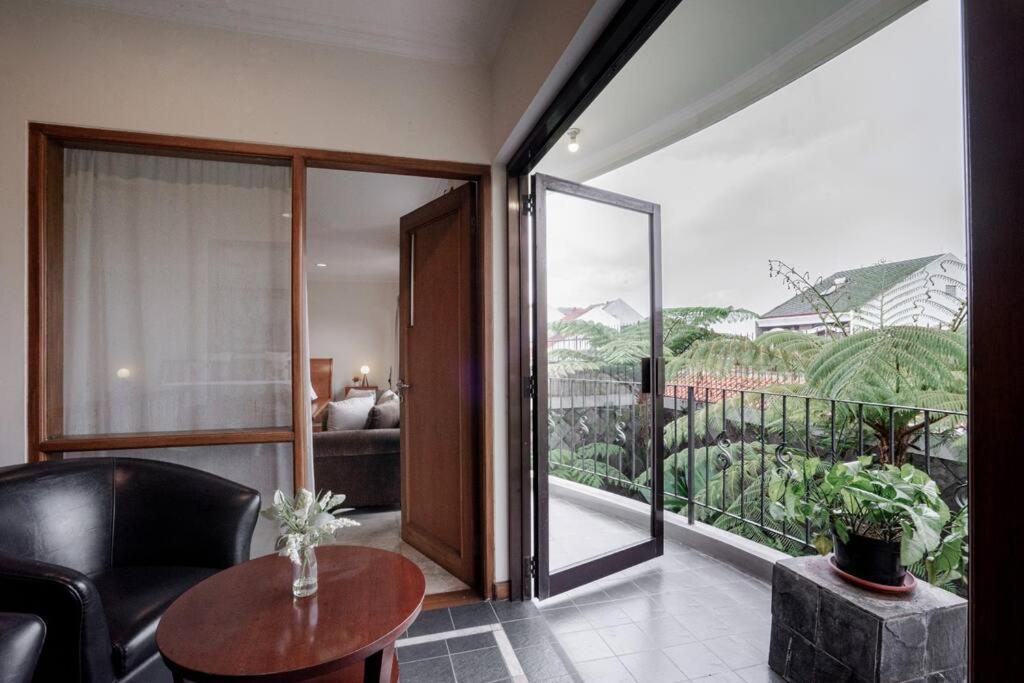 Pasteur Beautiful Luxury Home Bandung Extérieur photo