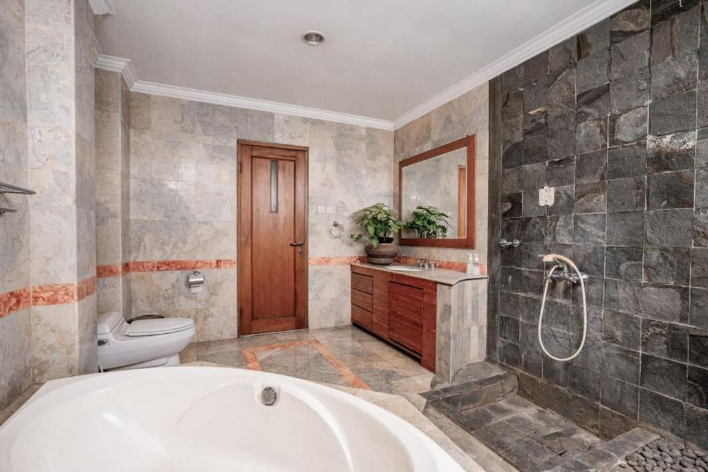 Pasteur Beautiful Luxury Home Bandung Extérieur photo